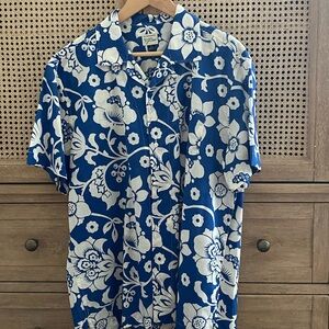 J Crew Men’s Hawaiian shirt.